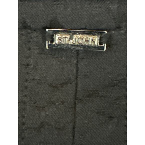 St John Embossed Textured Blazer Jacket Zip Front 1/2 Sleeve Pockets Black Sz 10 - Picture 11 of 15